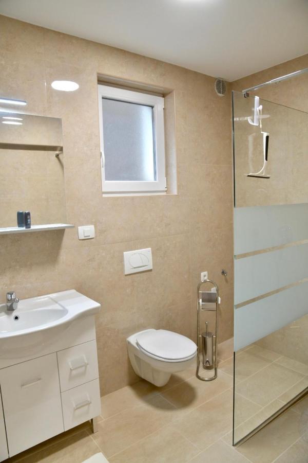 Stara Jezica Apartments With Wifi Lubiana Esterno foto
