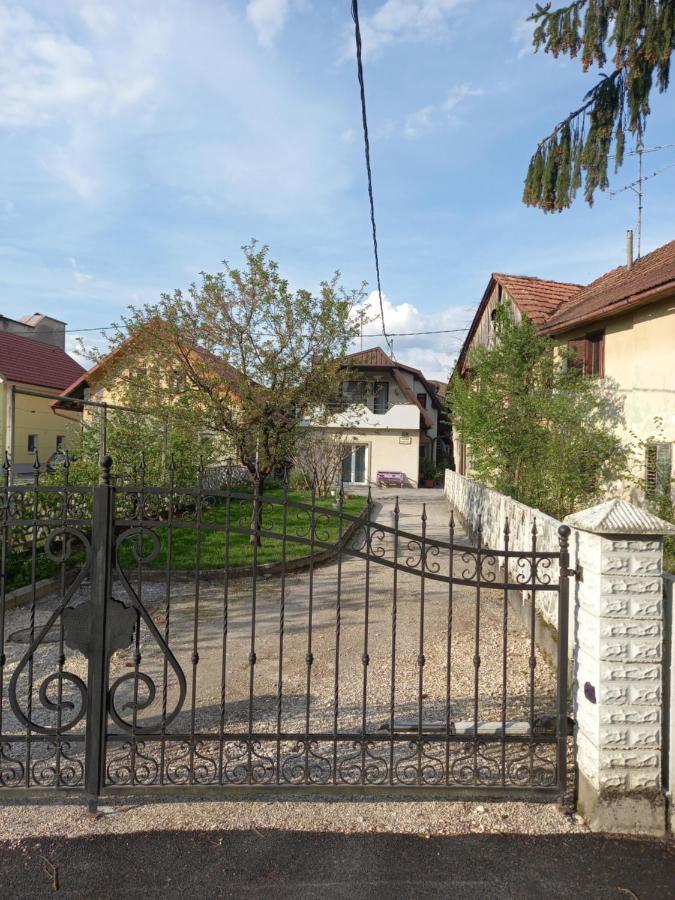 Stara Jezica Apartments With Wifi Lubiana Esterno foto